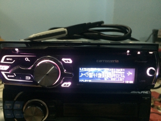 Pioneer DEH-770 24Bit USB Ipod MP3 CD AUX กราฟฟิกหน้าจอ ไฟ7สี มิกจังหวะไฟได้ ปรีเอ้า 3ชุด สภาพสวย มือ2 ญี่ปุ่น