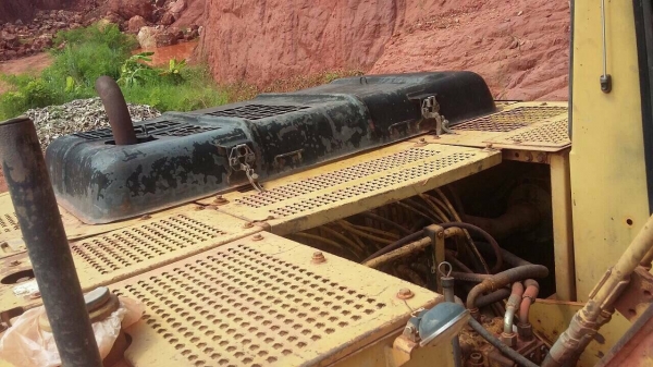 ขายรถแบคโฮ CATERPILLAR 320B พร้อมใช้งาน สนใจโทร 081-970-1072