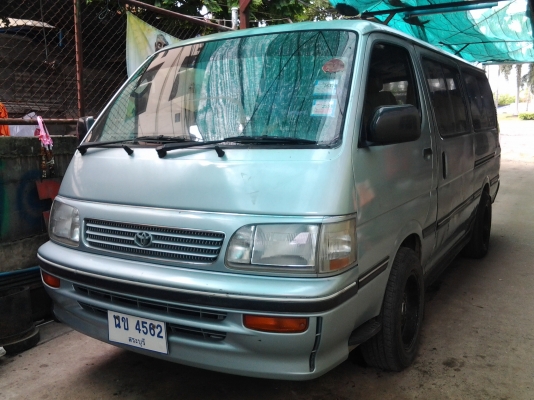รถตู้TOYOTAปี94 เครื่องดีเซล2500(2L)พวงมาลัยเพาเวอร์ เบาะครบช่วงล่างดีแอร์ไม่เย็น