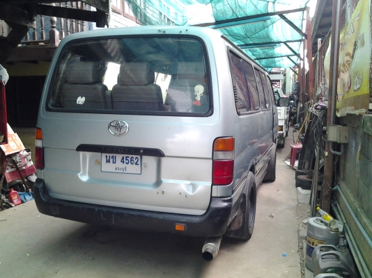 รถตู้TOYOTAปี94 เครื่องดีเซล2500(2L)พวงมาลัยเพาเวอร์ เบาะครบช่วงล่างดีแอร์ไม่เย็น