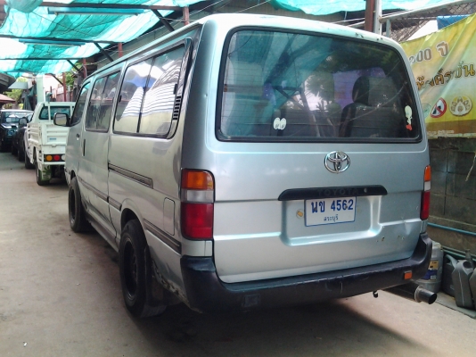 รถตู้TOYOTAปี94 เครื่องดีเซล2500(2L)พวงมาลัยเพาเวอร์ เบาะครบช่วงล่างดีแอร์ไม่เย็น