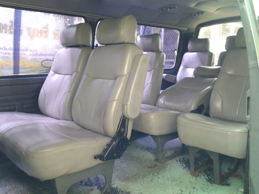 รถตู้TOYOTAปี94 เครื่องดีเซล2500(2L)พวงมาลัยเพาเวอร์ เบาะครบช่วงล่างดีแอร์ไม่เย็น