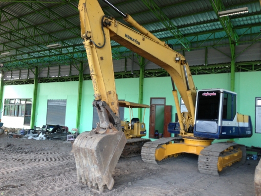 ขาย KOMATSU PC200-5 สภาพสวยเดิมๆคอนโทรนสั้นครับ สนใจติดต่อโดยตรง 081-4283210