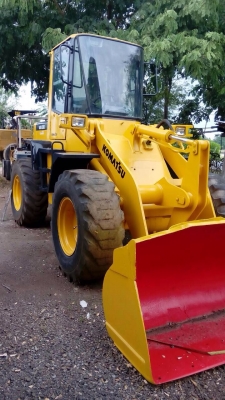 ขายรถตัก Komatsu WA100-3 รถสภาพพร้อมใช้งานได้ทันที ราคาไม่แพงสนใจติดต่อ 081-9422533