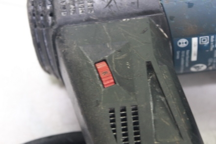 เครื่องสว่านเจาะคอนกรีต และ สกัดคอนกรีต BOSCH สภาพพร้อมทำงานครับ