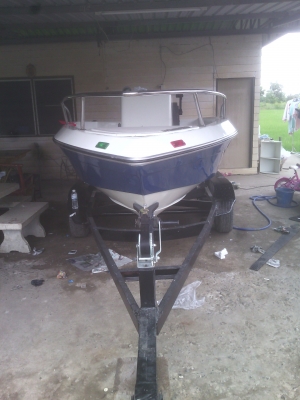 เรือสิบหกฟุต