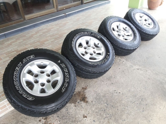 ล้อเดิม tiger d4d 4x4 พร้อมยาง 30x9.5