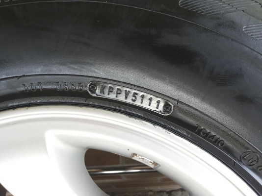 ล้อเดิม tiger d4d 4x4 พร้อมยาง 30x9.5