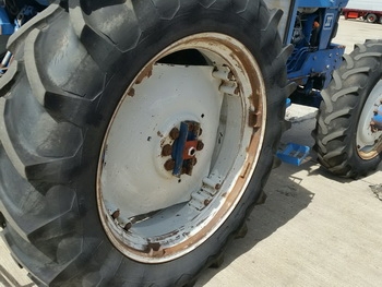 ขาย รถไถ FORD 6610 ขับเคลื่อน 4 ล้อ 4WD เก่านอกแท้ ขาย รถไถ FORD 6610 ขับเคลื่อน 4 ล้อ 4WD เก่านอกแท้