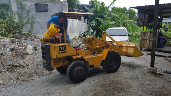 ขายรถตักYANMARขนาด2.5ตันขับ4ล้อ
