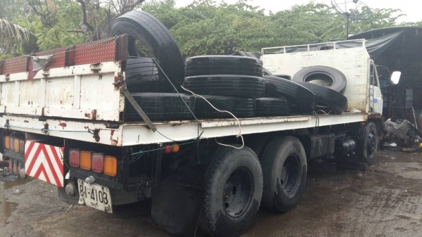 สิบล้อ อีซูชุ JCM195 เพาเดียว พื้นเรียบ พิฟฟี พาเวอร์ สภาพดีพร้อมใช้ ทะเบียนพร้อมโอน