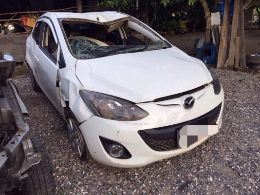 ซากมากด้า2 เล่มเเจ้งหยุดเเยกขายอะไหลทุกอย่างมีหลายรุ่นสอบถามได้ครับ รับซื้อรถอุบัตเหตุทุกสภาพ