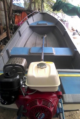 ขายเรือไฟเบอร์ 1ุ6 ฟุต เครื่อง Honda13 แรง
