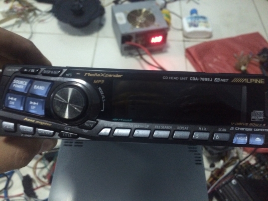 Alpine CDA-7895J 24Bit 4V รุ่นใหญ่ MP3 CD หน้าจอสไลด์ไฟฟ้า ปรับระดับหน้าจอได้3ระดับ ปรีเอ้า3ชุด มีสายกล่องไฟในตัว ปุ่มไมลอก สภาพสวย มือ2 ญี่ปุ่น