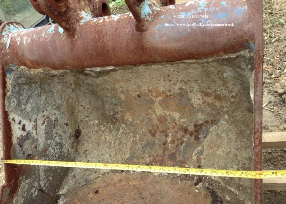 FROM JAPAN BUCKET บุ๊งกี๋สำหรับรถขุดไซค์ 20,25,30,35 รูสลัก 35 มิล สินค้าเก่านอก ขายถูกๆเพียง 8,500 บาท สนใจติดต่อ 0819337688