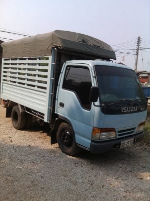 หกล้อ อีซุชุ NKR 88 ปี41 แอร์เย็นๆ ช่วงยาว 3.20ม กะบะเรสทั้งลูก สภาพดีสวยพร้อมใช้ ทะเบียนพร้อมโอน