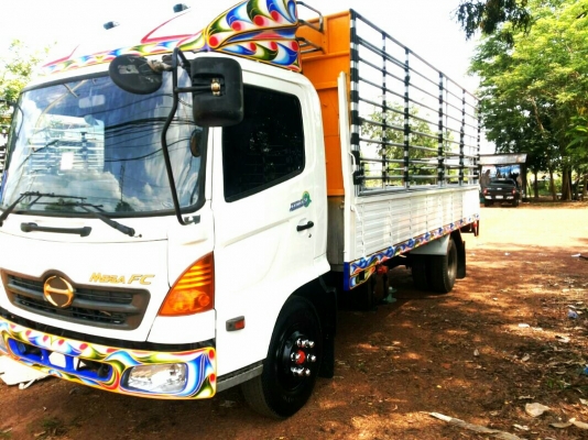 ต้องการขาย รถหกล้อ HINO MEGA 5.50 เมตร
