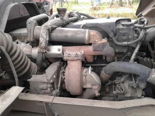 ขาย  ISUZU 300 18 ล้อ เครื่อง 300 CC
