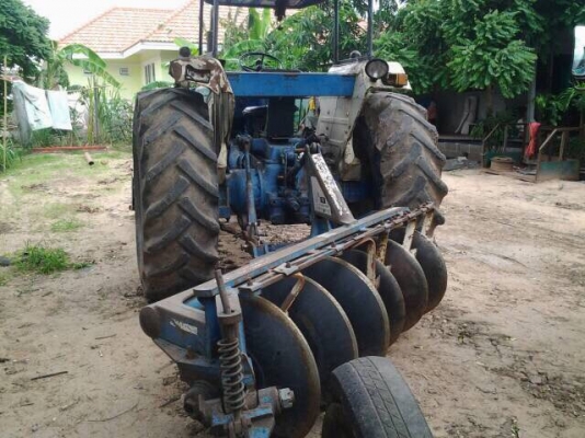 ขาย FORD รุ่น6600 มีเล่ม อุปกรณ์3อย่าง/ ผานดัน/ผาน3-7 ขาย FORD รุ่น6600 มีเล่ม อุปกรณ์3อย่าง/ ผานดัน/ผาน3-7