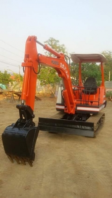 ขายรถขุดแบคโฮ KUBOTA KH-030  เครื่องแน่น  ปั๊มแรง  ระบบไว แทรคเหล็ก รถนำเข้า เก่านอกแท้100\% มีเอกสารอินวอย ราคา  250,000  ต่อรองได้ สนใจ 096-3268553 (ช่างเบนซ์) ID LINE 0963268553