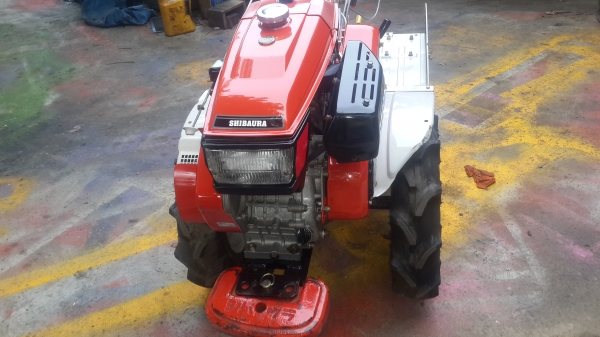 รถพรวนดิน