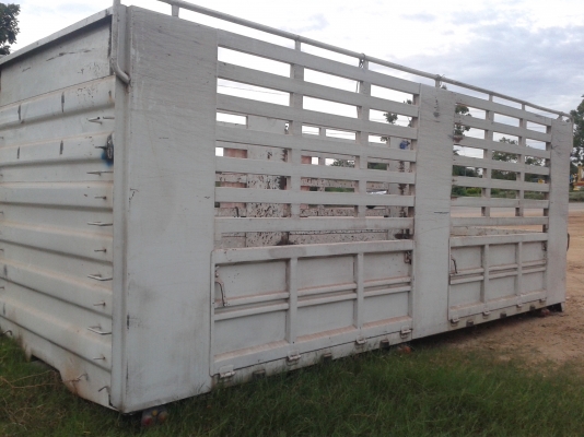 กระบะล่องสามมิตร งามมาก ๆ ครับ