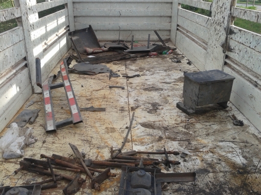 กระบะล่องสามมิตร งามมาก ๆ ครับ กระบะล่องสามมิตร งามมาก ๆ ครับ