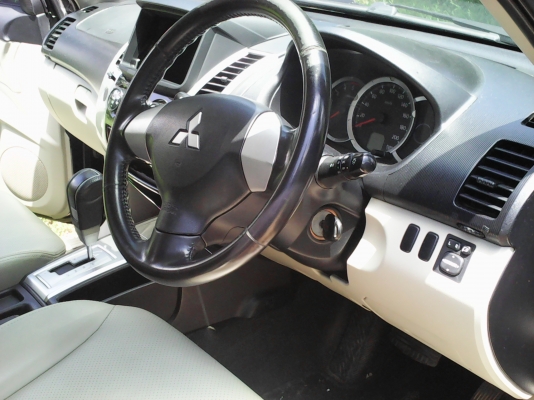 ขายปาเจโร่ทั้งคัน ตีเป็นซาก ถูกๆ