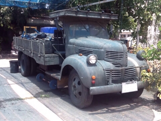 ขาย 6 ล้อ Dodge โบราณ