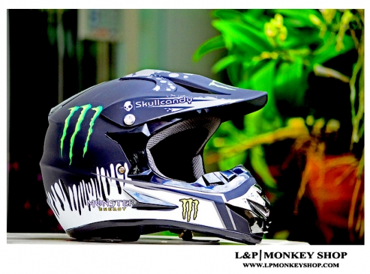 หมวกกันน็อค ลดเหลือ 899บาท เท่านั้น จัดโปรโมชั่นต้อนรับหน้าฝน ลดราคาพิเศษ1800 ลดเหลือ 899บาท 5 ใบเท่านั้น ชุดเกราะ  มีกระดองเต่า M L XL XXL ราคา เพียง 800 เสื้อวิบาก อีกมากมาย 600 รับ เสื้อวิบาก อีกมากมาย 600 รับ บัตร เครดิต บัตร เครดิตเสื้อวิบาก ชุดเกราะ