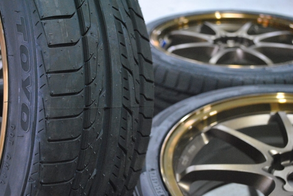 ขายล้อมือสอง CE28 ขอบ17X7 พร้อมยางใหม่ TOYO DRB 205/45R17