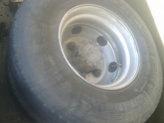 ขายหกล้อ ISUZU NQR 150 แรง ปี 49 เทอร์โบ แอร์  พวงมาลัยพาเวอร์