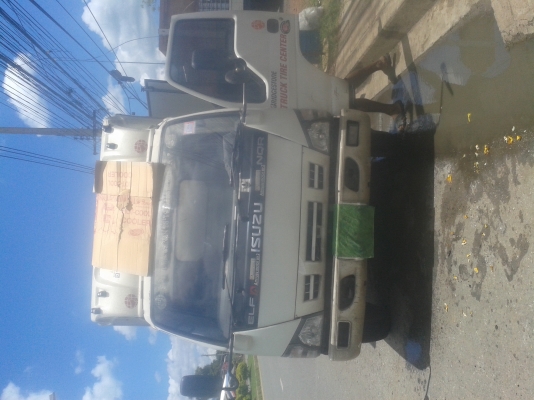 ขายหกล้อ ISUZU NQR 150 แรง ปี 49 เทอร์โบ แอร์  พวงมาลัยพาเวอร์