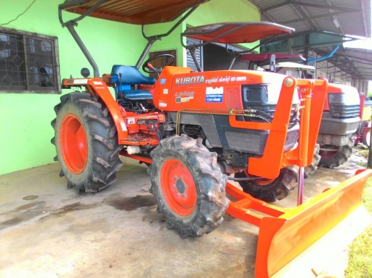ขายรถไถ KUBOTA L3408 ดันหน้าใหม่ รถไร่สภาพเดิมๆ เครื่อง เกียร์ ดี
