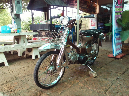 ขาย C65 รถพร้อมใช้ อะไหล่เเต่งพอมี สีพอได้ (สำเนาเล่มเครื่อง+ใบซื้อขายจากทางร้าน) ค่าตัว 8900 บาท สนใจทักเเชทหรือโทร.089-8054390 โอ๋ อยู่จังหวัด ลพบุรี