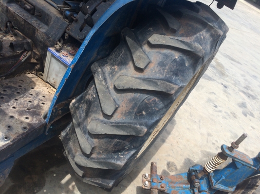 แทรคเตอร์ อิเซกิ TS 6000 พร้อมใบดันดินและผาน 7 แทรคเตอร์ อิเซกิ TS 6000 พร้อมใบดันดินและผาน 7