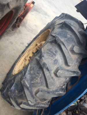 แทรคเตอร์ อิเซกิ TS 6000 พร้อมใบดันดินและผาน 7 แทรคเตอร์ อิเซกิ TS 6000 พร้อมใบดันดินและผาน 7