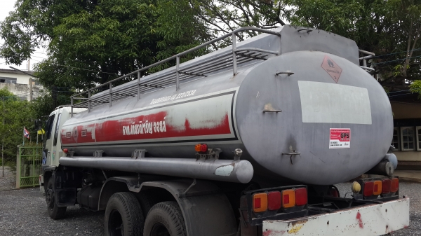 ขายถังนำ้มัน15000ลิตร โหลดบน. พร้อมปั้ม ขายถังนำ้มัน15000ลิตร โหลดบน. พร้อมปั้ม