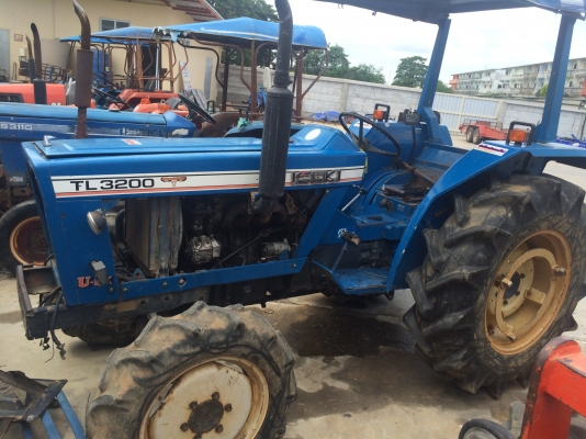 แทรคเตอร์ อิเซกิ TL 3200 แทรคเตอร์ อิเซกิ TL 3200