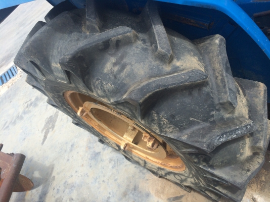 แทรคเตอร์ อิเซกิ TL 3200 แทรคเตอร์ อิเซกิ TL 3200