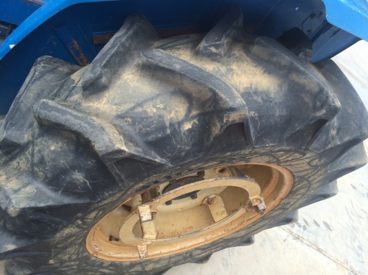 แทรคเตอร์ อิเซกิ TL 3200 แทรคเตอร์ อิเซกิ TL 3200