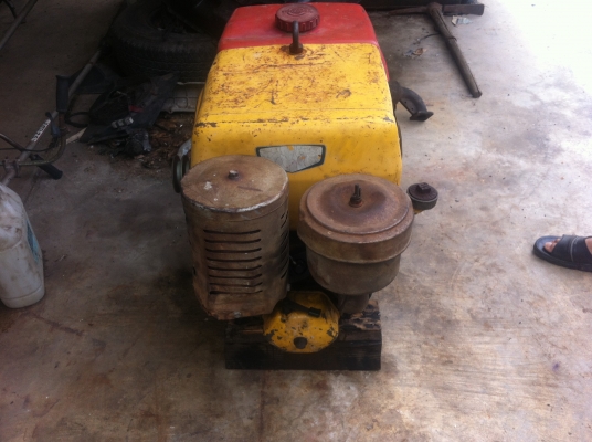 ขายเครื่องYANMAR NS130C-Gมีไดสตาทเก่านอกคับ