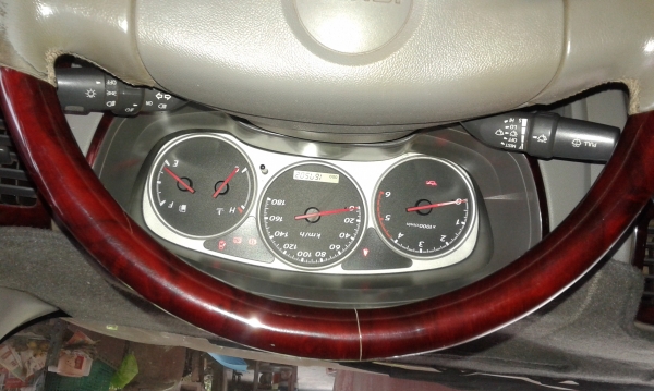 ขาย อีซูซุ  โท   0939613116