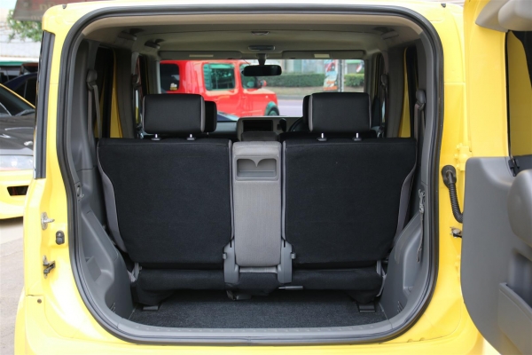 ฃาย ์NISSAN CUBE 2 เครื่อง 1400CC. ปี2011 ฃาย ์NISSAN CUBE 2 เครื่อง 1400CC. ปี2011