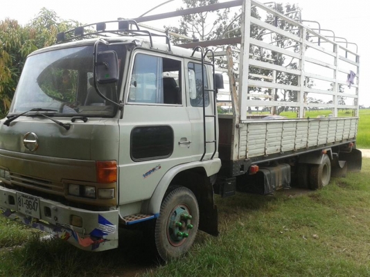 รถหกล้อ ยาว 6 เมตร เครื่อง180  สวยยาง825ขอบ16