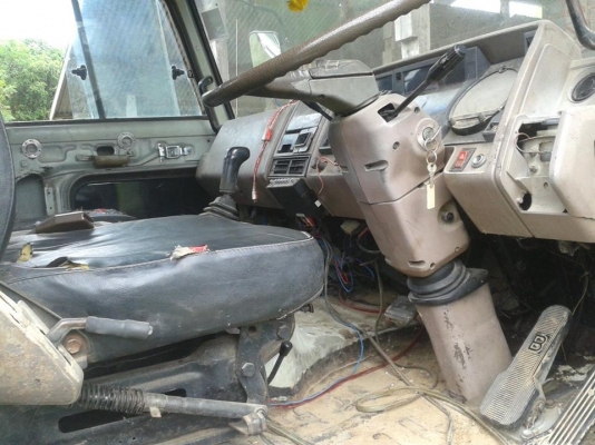 รถหกล้อ ยาว 6 เมตร เครื่อง180  สวยยาง825ขอบ16