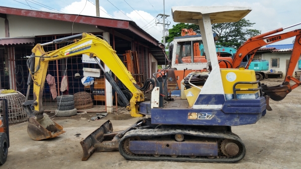 ขายด่วนรถเเม็คโครยันม่าตัวใหม่B27เทียบเท่า PC30เคื่องยันม่า3สูบรถนำเข้าเก่านอกไม่เคยใช้งานในเมืองไทยเลย ขายด่วนรถเเม็คโครยันม่าตัวใหม่B27เทียบเท่า PC30เคื่องยันม่า3สูบรถนำเข้าเก่านอกไม่เคยใช้งานในเมืองไทยเลย