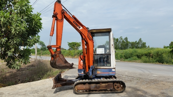 ขายด่วนรถเเม็คโครคูโบต้า KH-27มีหัวเก่งสวยๆเทียบเท่า PC30เคื่องคูโบต้า3สูบเก่าญี่ปุ่นแท้ไม่เคยใช้งานเมืองไทยเลยส่งให้ฟรีๆ