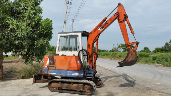 ขายด่วนรถเเม็คโครคูโบต้า KH-27มีหัวเก่งสวยๆเทียบเท่า PC30เคื่องคูโบต้า3สูบเก่าญี่ปุ่นแท้ไม่เคยใช้งานเมืองไทยเลยส่งให้ฟรีๆ