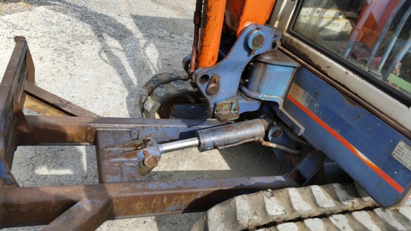 ขายด่วนรถเเม็คโครคูโบต้า KH-27มีหัวเก่งสวยๆเทียบเท่า PC30เคื่องคูโบต้า3สูบเก่าญี่ปุ่นแท้ไม่เคยใช้งานเมืองไทยเลยส่งให้ฟรีๆ